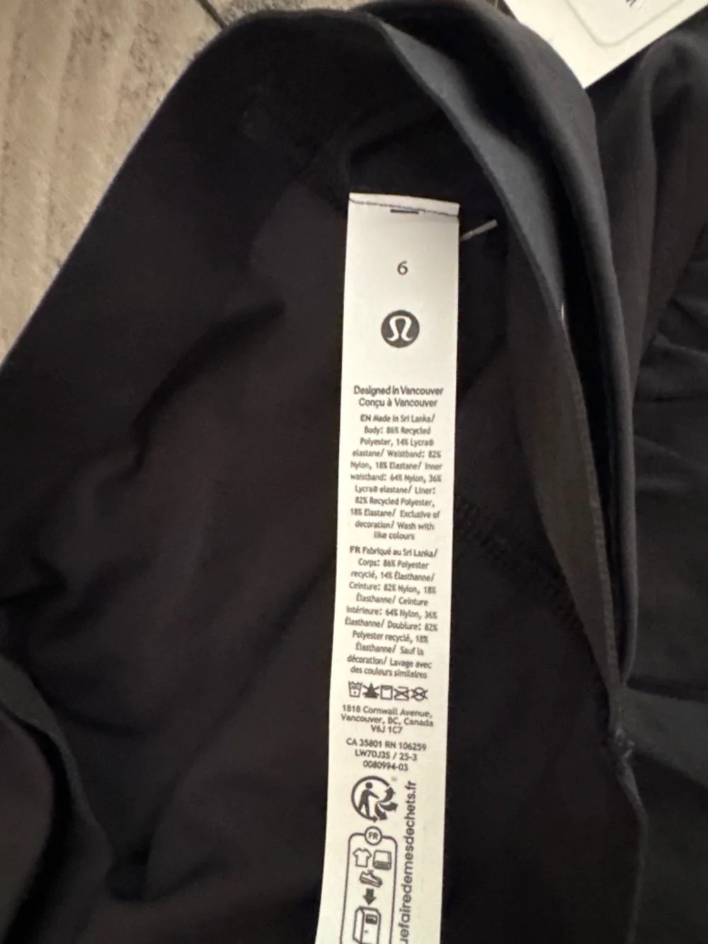 lululemon athletica reposhing this